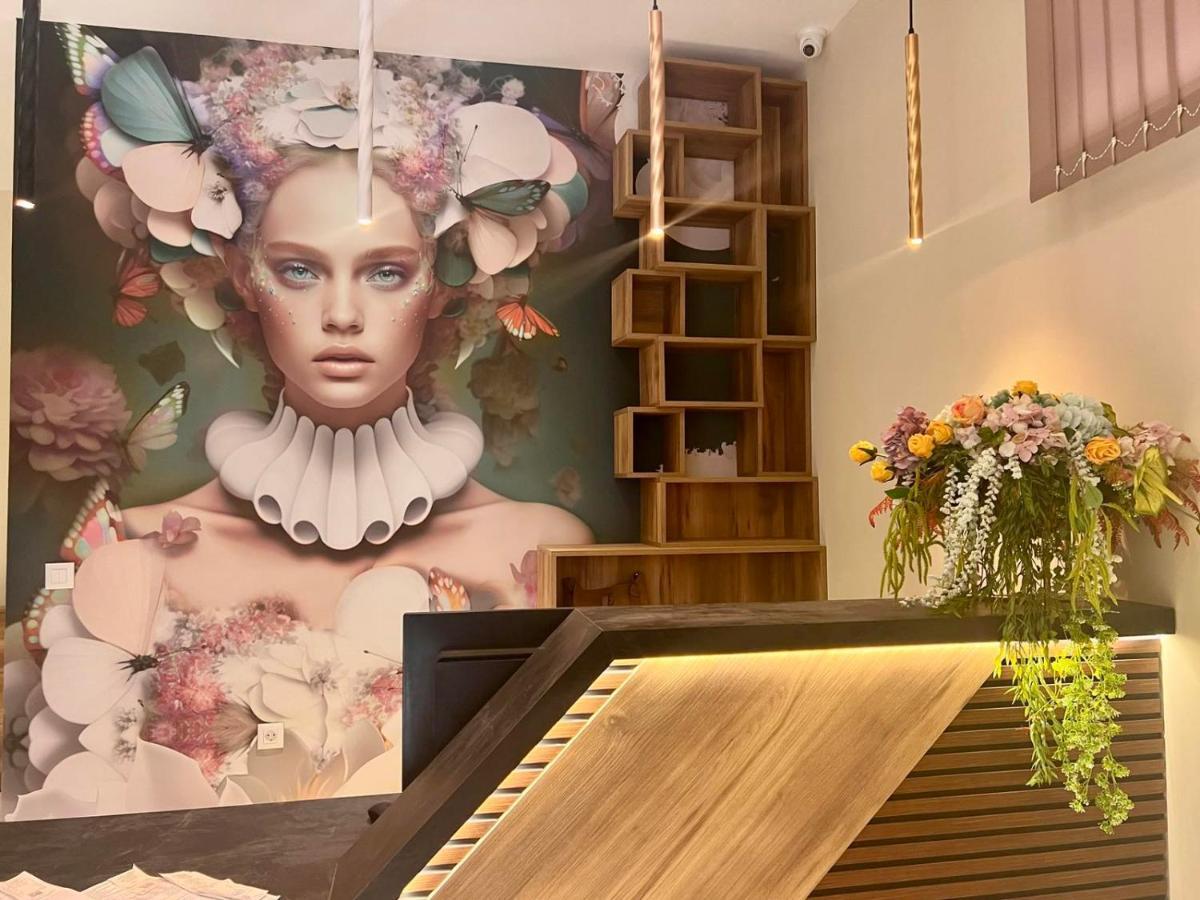 Floral Boutique Hotel 普列文 外观 照片
