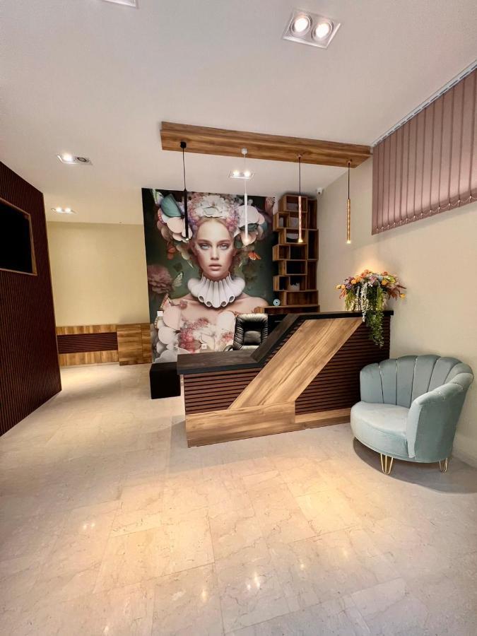 Floral Boutique Hotel 普列文 外观 照片