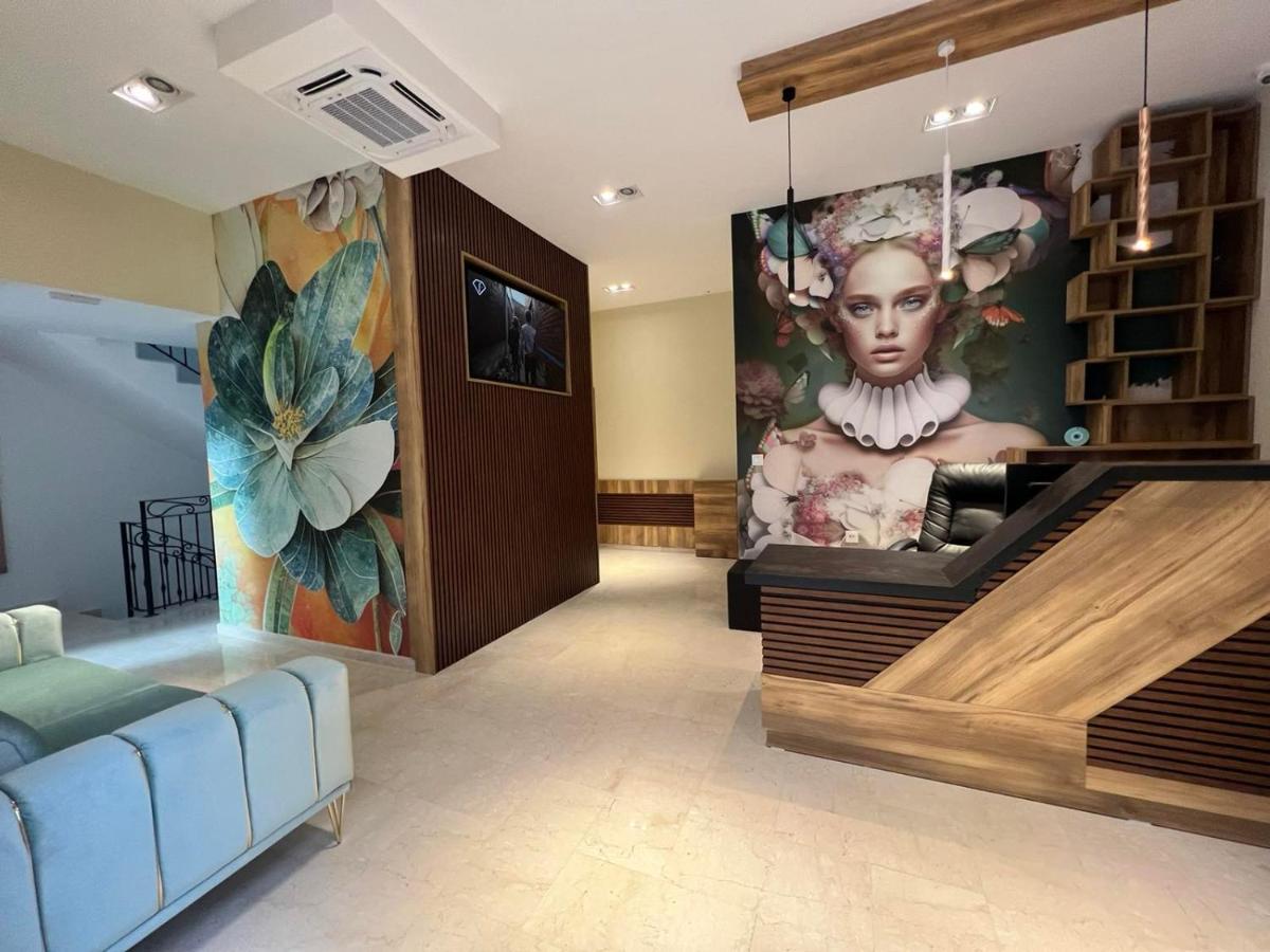 Floral Boutique Hotel 普列文 外观 照片