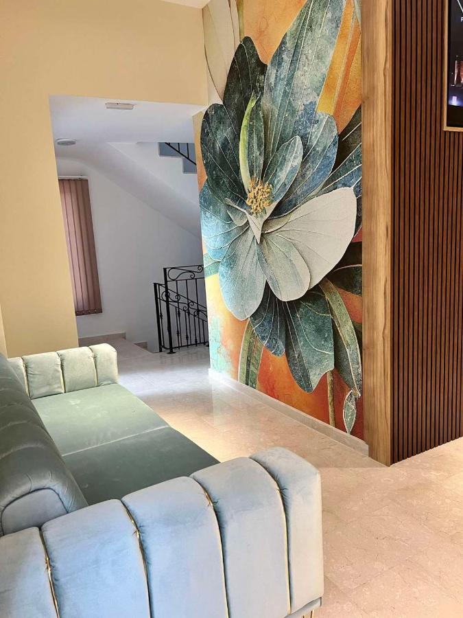Floral Boutique Hotel 普列文 外观 照片