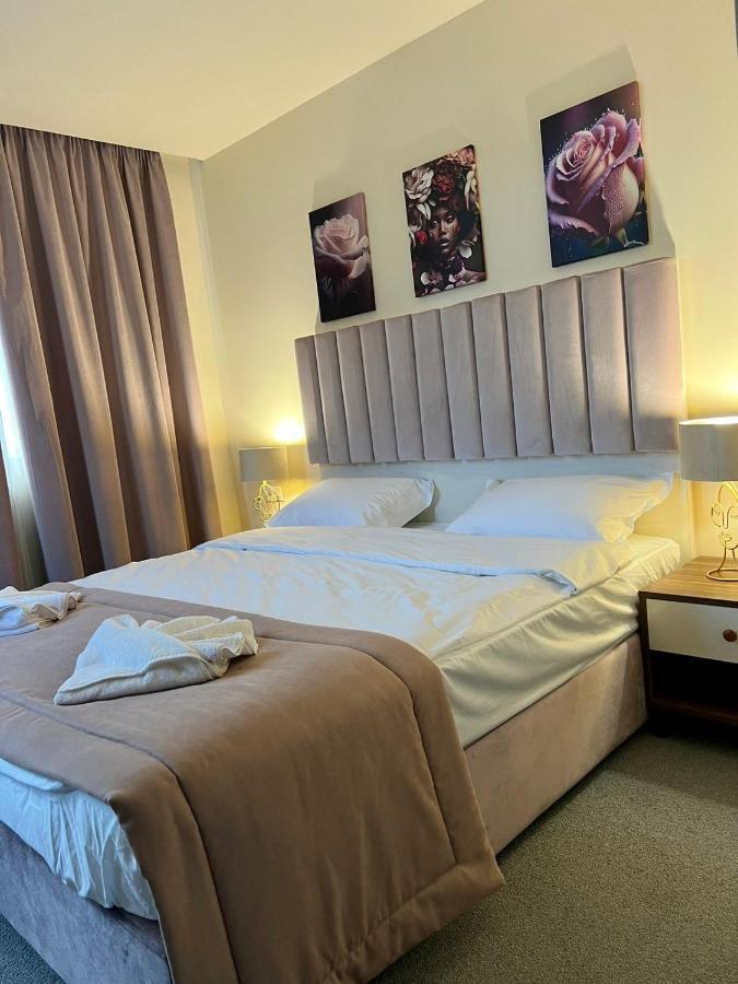 Floral Boutique Hotel 普列文 外观 照片