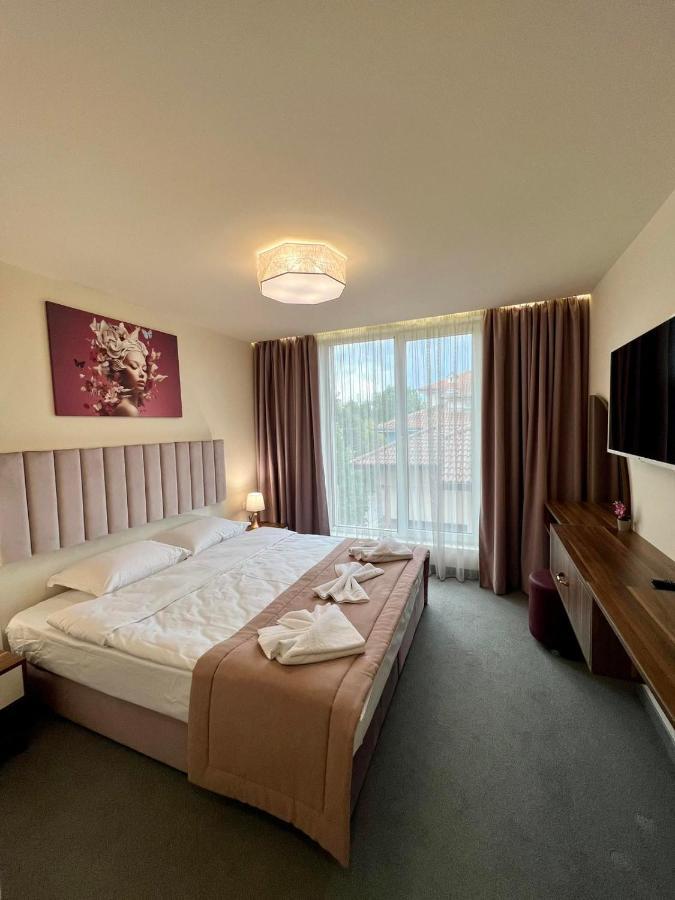 Floral Boutique Hotel 普列文 外观 照片