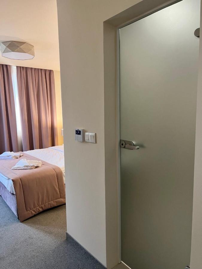 Floral Boutique Hotel 普列文 外观 照片