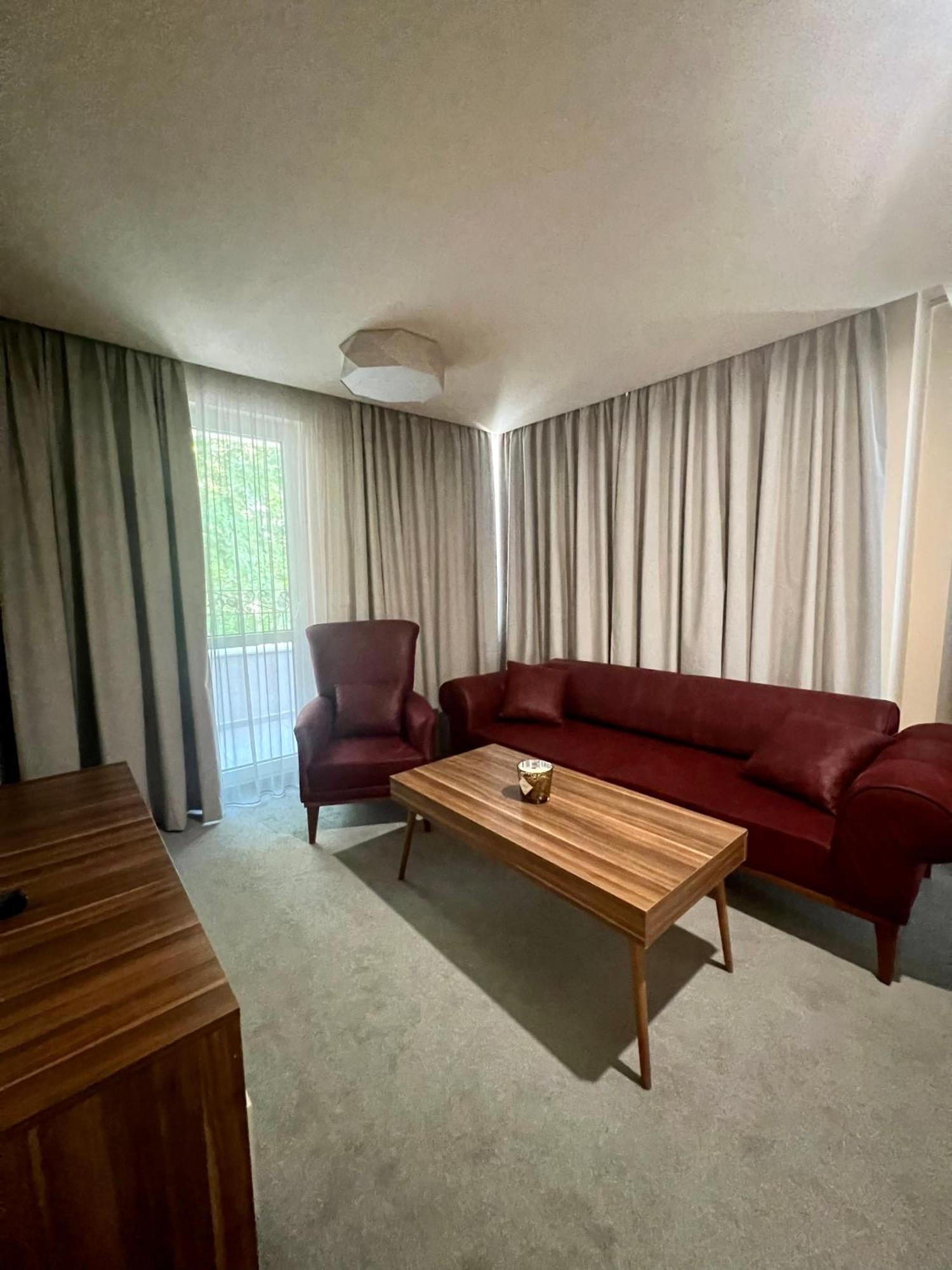 Floral Boutique Hotel 普列文 外观 照片