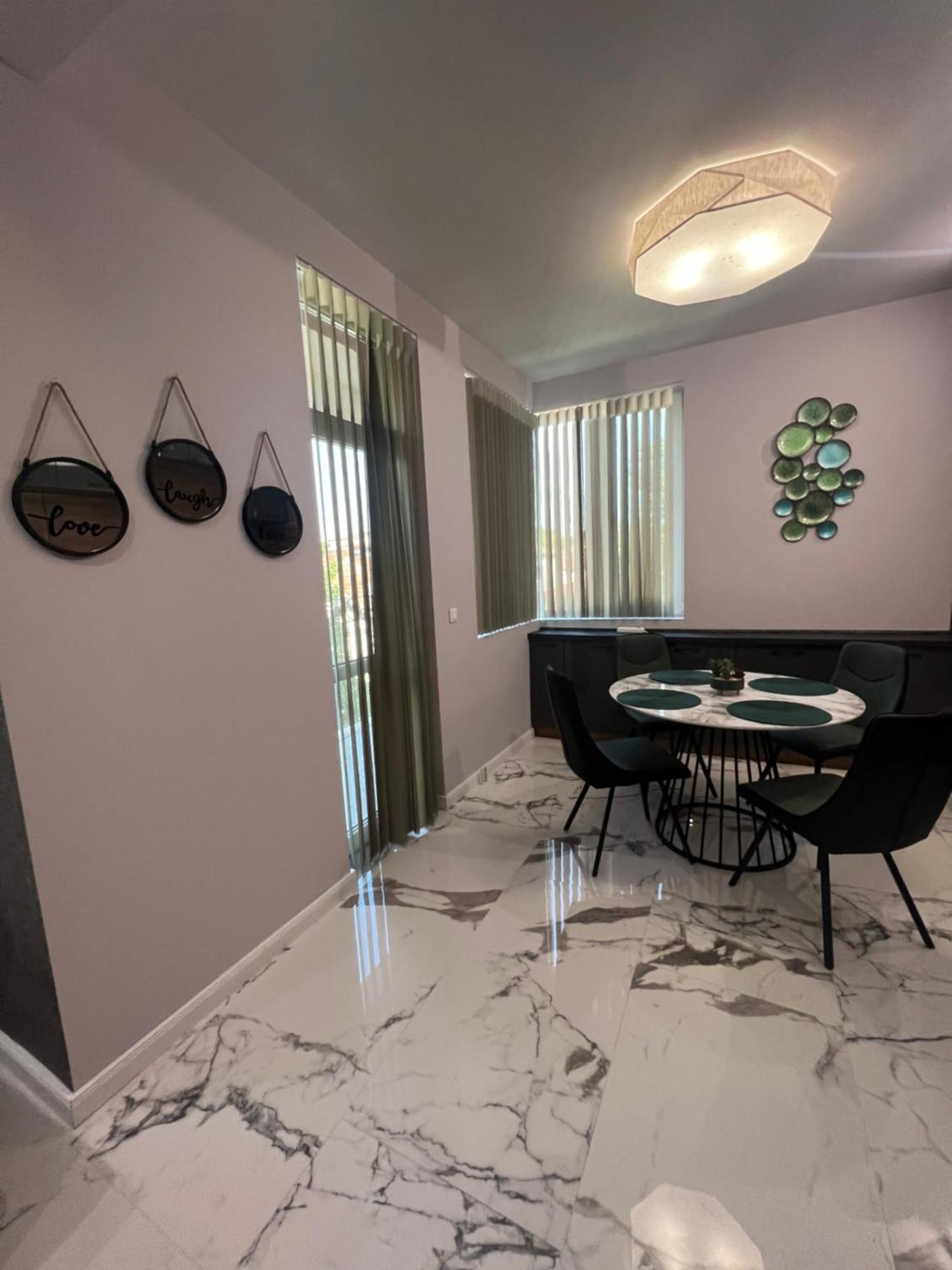 Floral Boutique Hotel 普列文 外观 照片