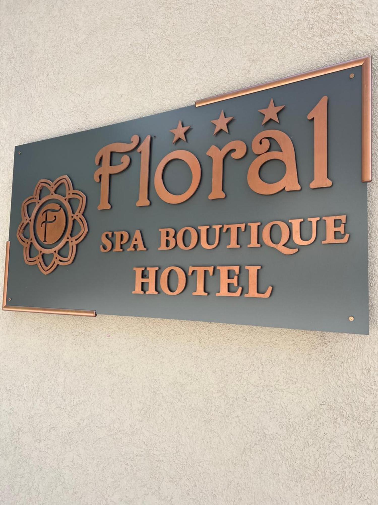 Floral Boutique Hotel 普列文 外观 照片