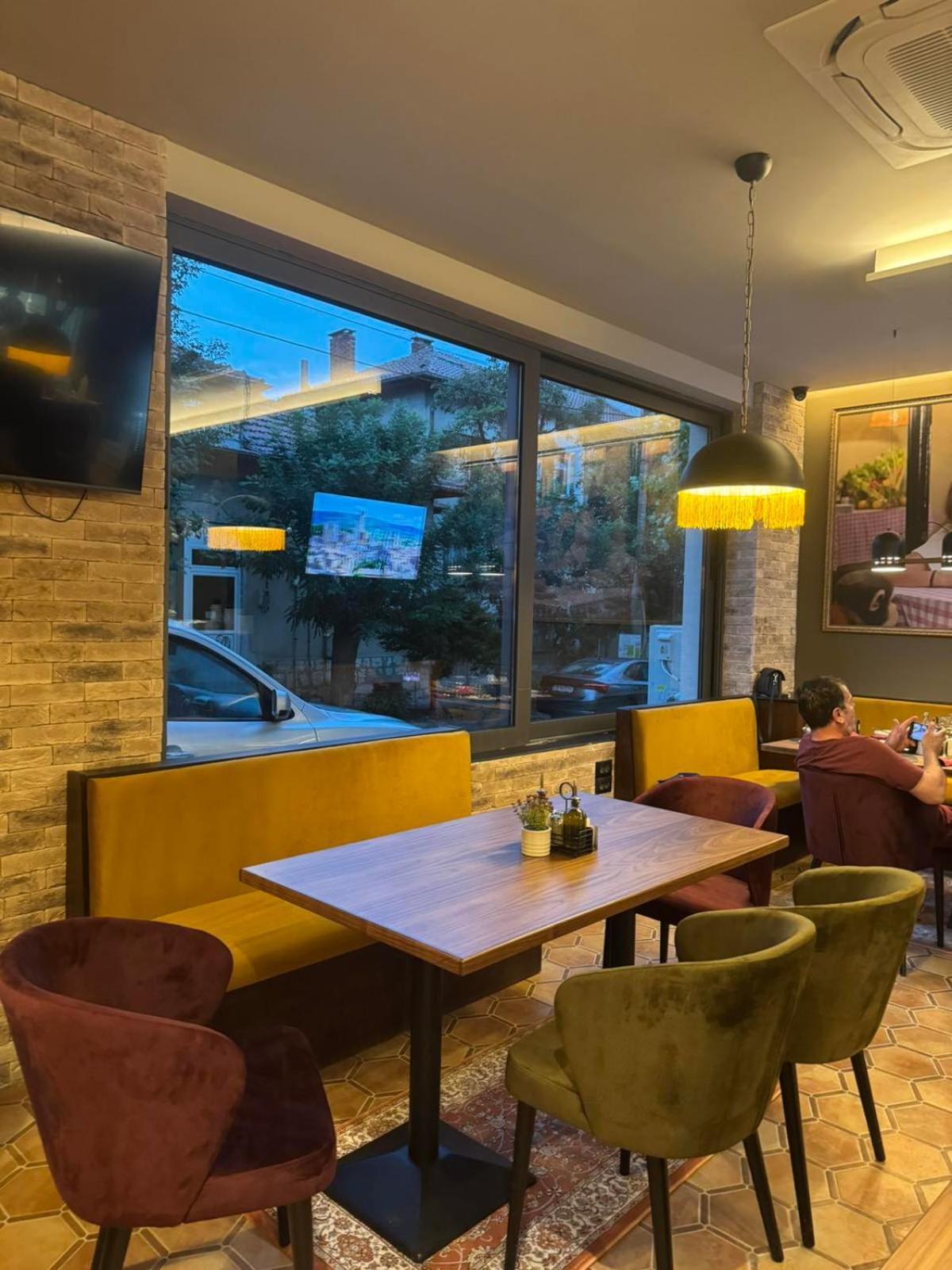 Floral Boutique Hotel 普列文 外观 照片